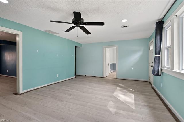 7205 Madison AVE, Newport News, VA 23605