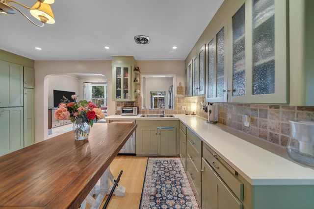 322 N Santa Ana Ave, Modesto, CA 95354