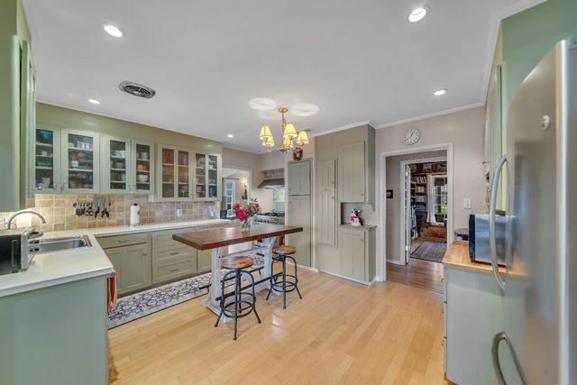 322 N Santa Ana Ave, Modesto, CA 95354