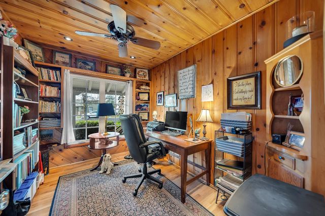 322 N Santa Ana Ave, Modesto, CA 95354