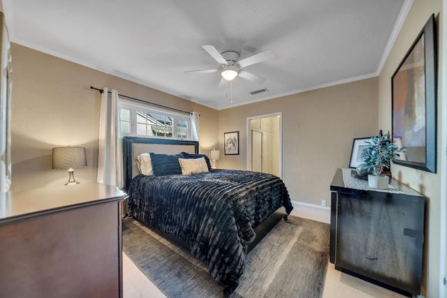 322 N Santa Ana Ave, Modesto, CA 95354