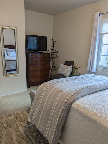 322 N Santa Ana Ave, Modesto, CA 95354