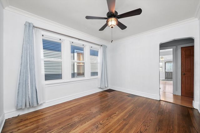 6245 W Byron Street, Chicago, IL 60634