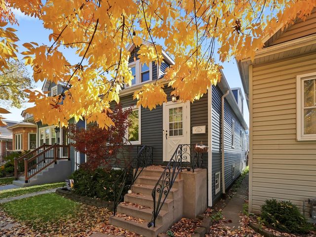 6245 W Byron Street, Chicago, IL 60634