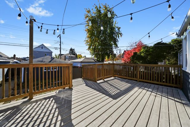 6245 W Byron Street, Chicago, IL 60634