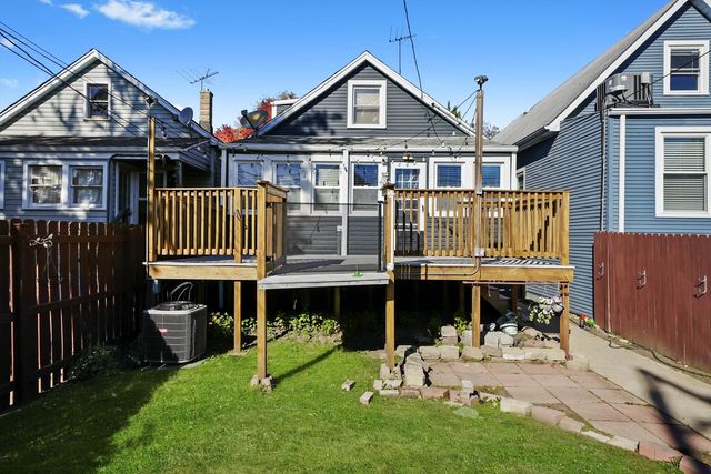 6245 W Byron Street, Chicago, IL 60634