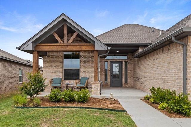4705 Bermuda Drive, Mustang, OK 73064