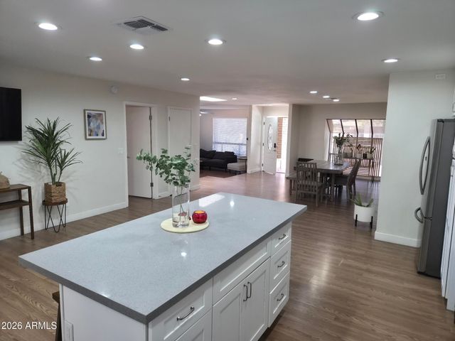 1652 S SAGUARO --, Mesa, AZ 85202