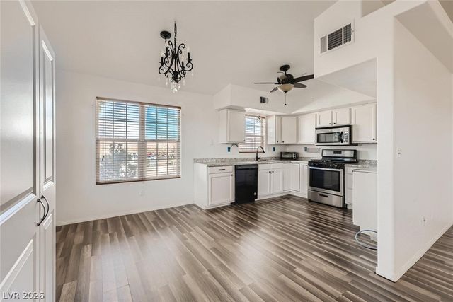 520 Arrowhead Trail 1424, Henderson, NV 89015