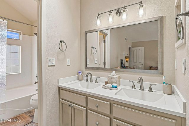 12193 MISSY YVETTE Drive, El Paso, TX 79936