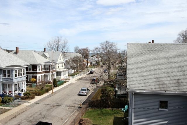 31 Appleton Street 3L, Quincy, MA 02171