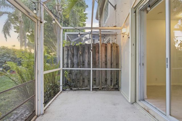 2066 Madeira Dr 2066, Weston, FL 33327