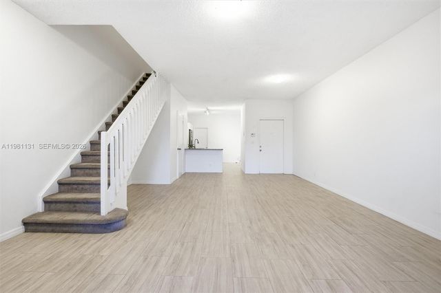 2066 Madeira Dr 2066, Weston, FL 33327