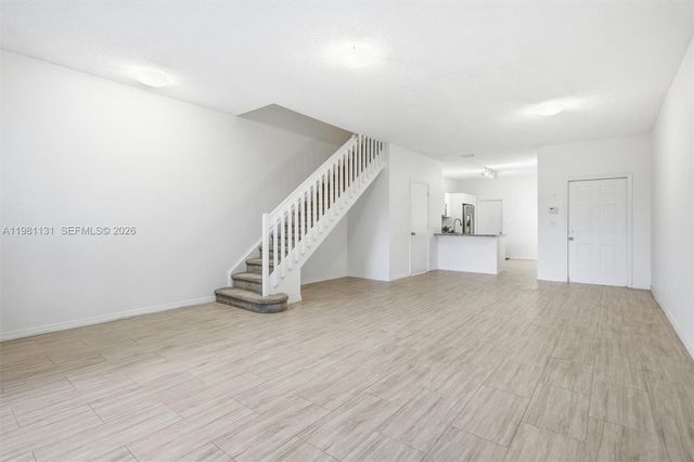 2066 Madeira Dr 2066, Weston, FL 33327