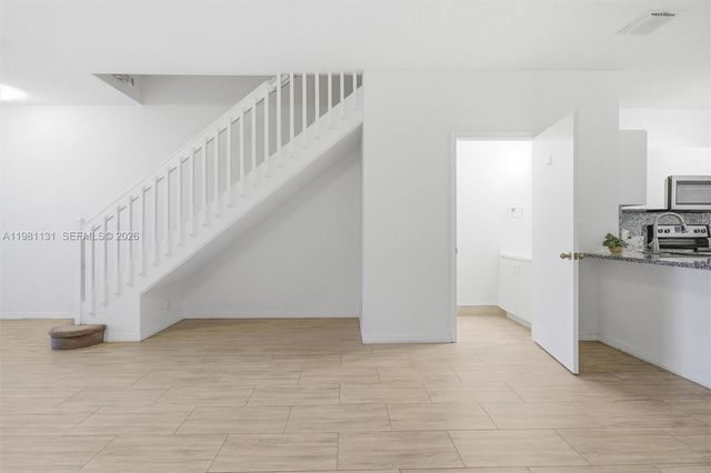 2066 Madeira Dr 2066, Weston, FL 33327