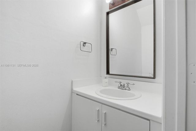 2066 Madeira Dr 2066, Weston, FL 33327