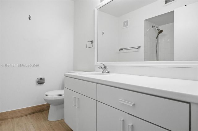 2066 Madeira Dr 2066, Weston, FL 33327