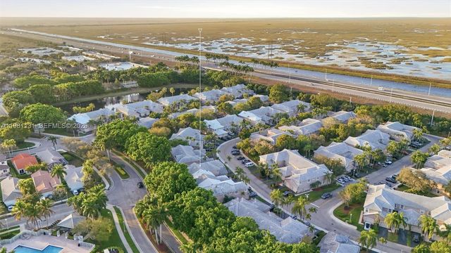 2066 Madeira Dr 2066, Weston, FL 33327