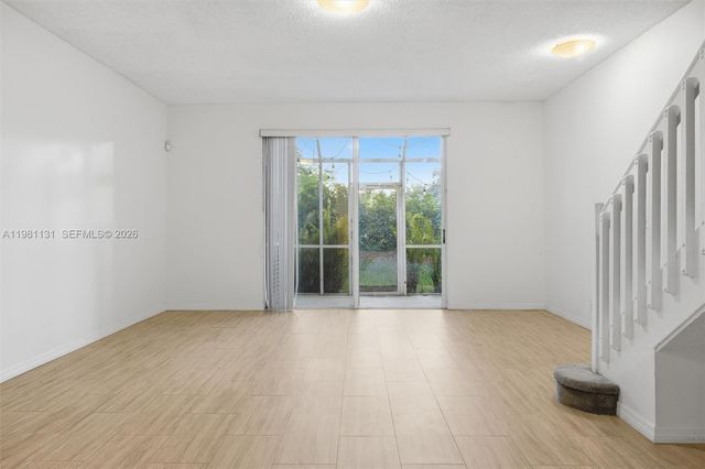 2066 Madeira Dr 2066, Weston, FL 33327