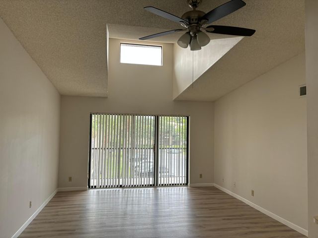 207 Foxtail Drive E3, Greenacres, FL 33415