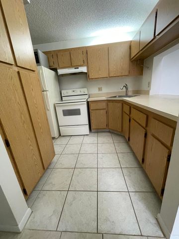 207 Foxtail Drive E3, Greenacres, FL 33415