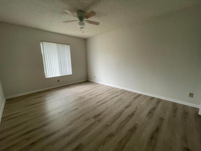 207 Foxtail Drive E3, Greenacres, FL 33415