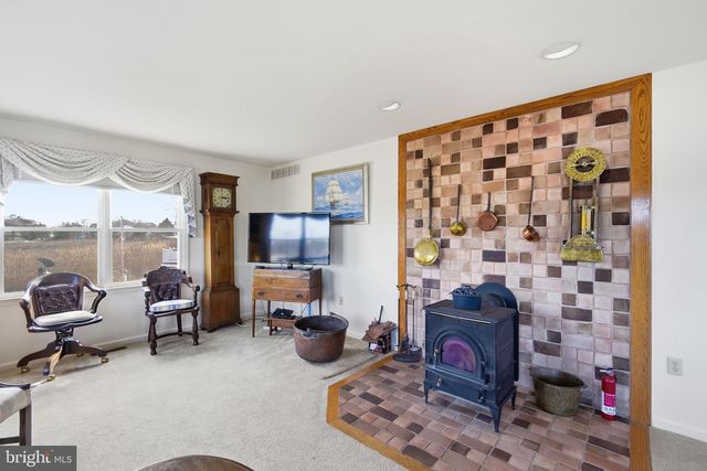 5979 LAWTON AVE, Rock Hall, MD 21661