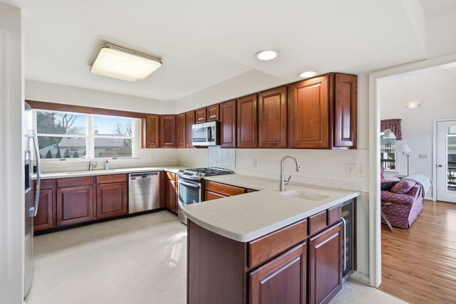 5979 LAWTON AVE, Rock Hall, MD 21661