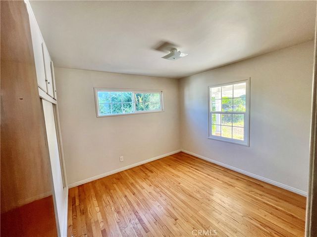 16527 Superior, Northridge, CA 91343