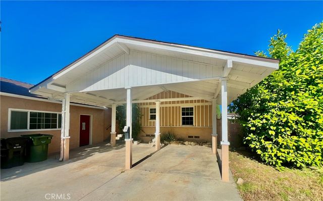 16527 Superior, Northridge, CA 91343