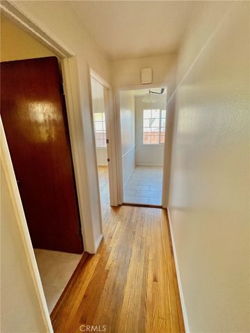 16527 Superior, Northridge, CA 91343
