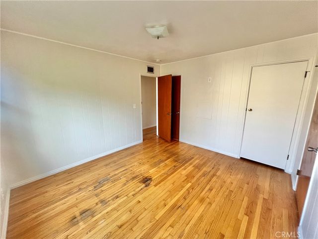 16527 Superior, Northridge, CA 91343