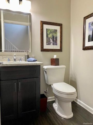 1395 Waverly Drive, White Lake, MI 48386