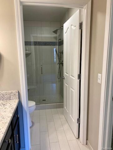 1395 Waverly Drive, White Lake, MI 48386