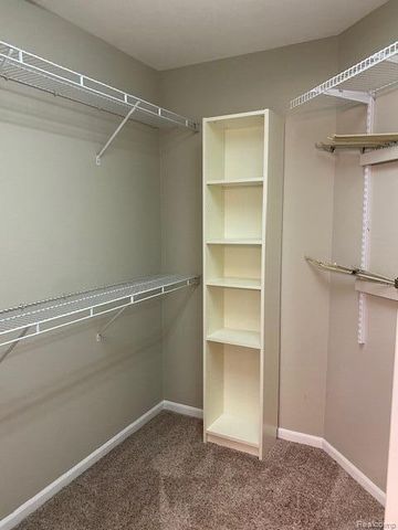 1395 Waverly Drive, White Lake, MI 48386