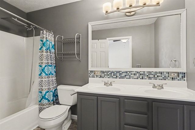 6189 Clover Meadows Avenue, Scotts, MI 49088