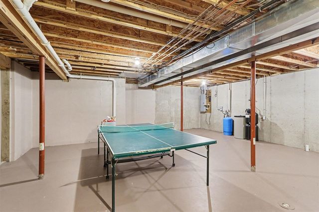 6189 Clover Meadows Avenue, Scotts, MI 49088