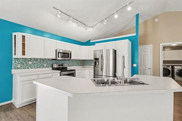 6189 Clover Meadows Avenue, Scotts, MI 49088