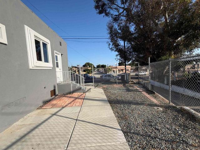 3946 Division Street, San Diego, CA 92113