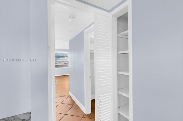 1300 NE 191st St A202, Miami, FL 33179