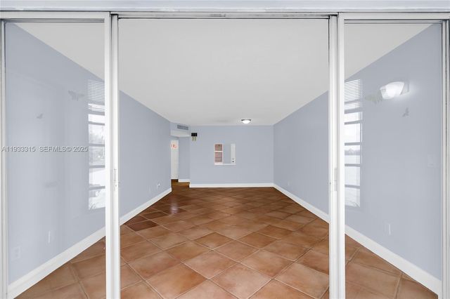 1300 NE 191st St A202, Miami, FL 33179