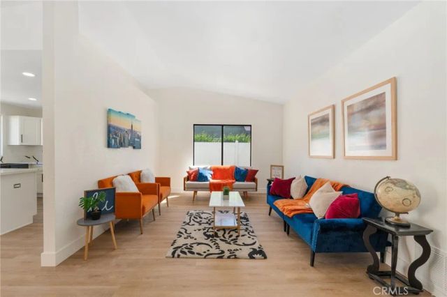 1075 Leslie Court, Colton, CA 92324