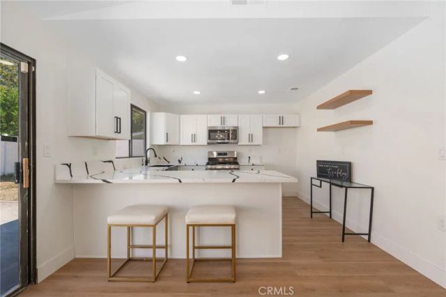 1075 Leslie Court, Colton, CA 92324