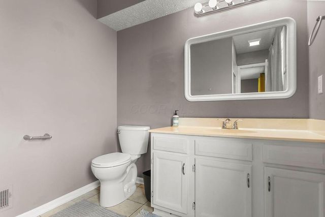 2386 Parkview Drive, Grove City, OH 43123