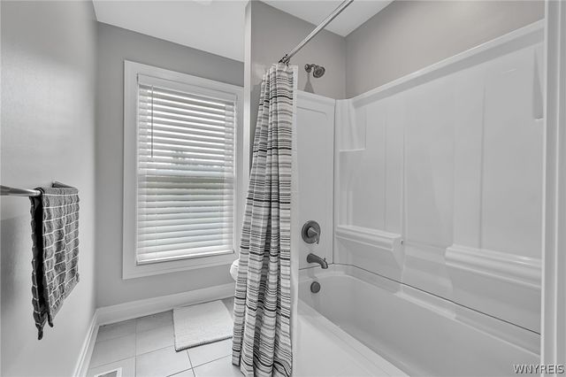 2240 Lapham Road, Aurora, NY 14052