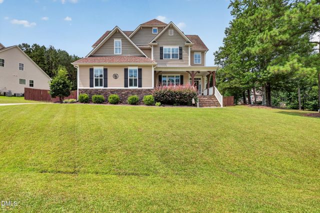 626 Bridgeport Circle, Clayton, NC 27527