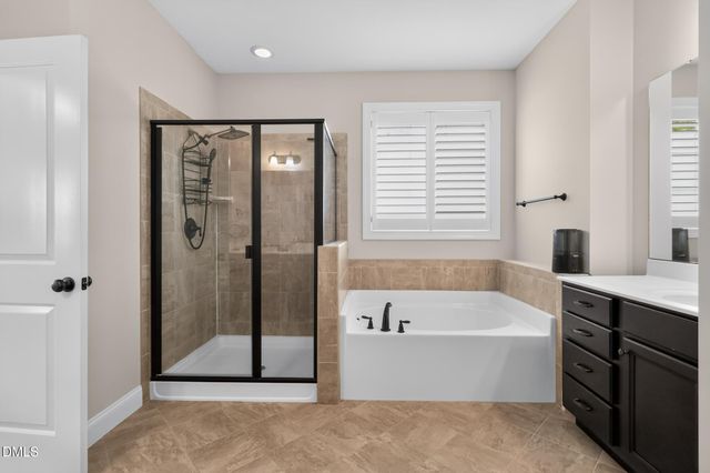 626 Bridgeport Circle, Clayton, NC 27527