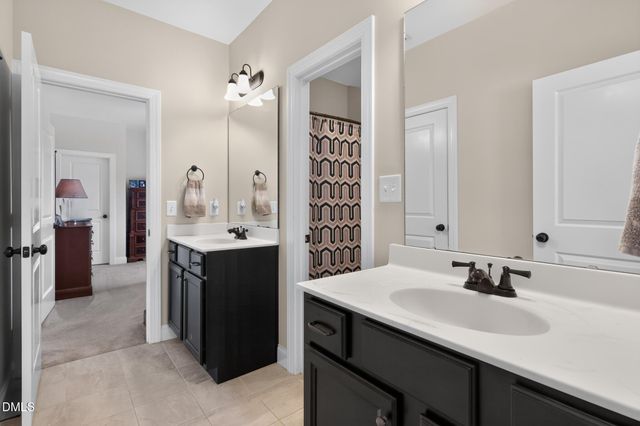 626 Bridgeport Circle, Clayton, NC 27527