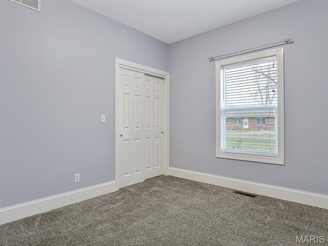 1135 Nassau Drive, Edwardsville, IL 62025