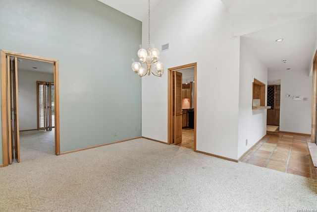 122 Painted Post, Shavano Park, TX 78231